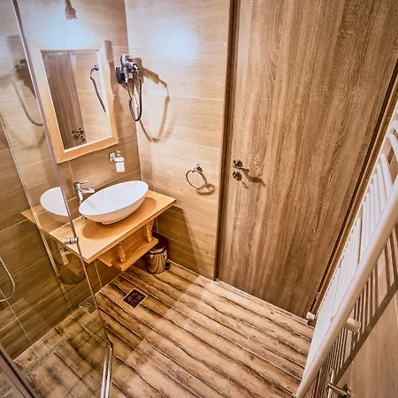 La Maisonnette Pensiune