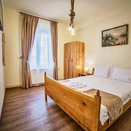 Pensiune La Maisonnette Brașov